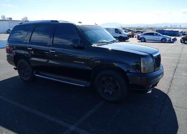 2004 CADILLAC Escalade