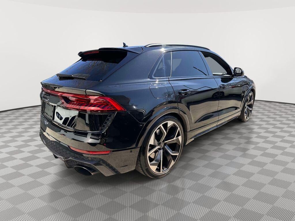 2023 Audi RS Q8