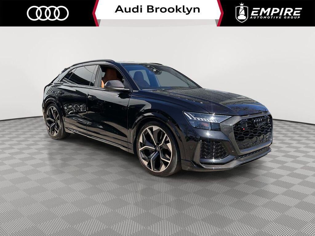 2023 AUDI RS Q8
