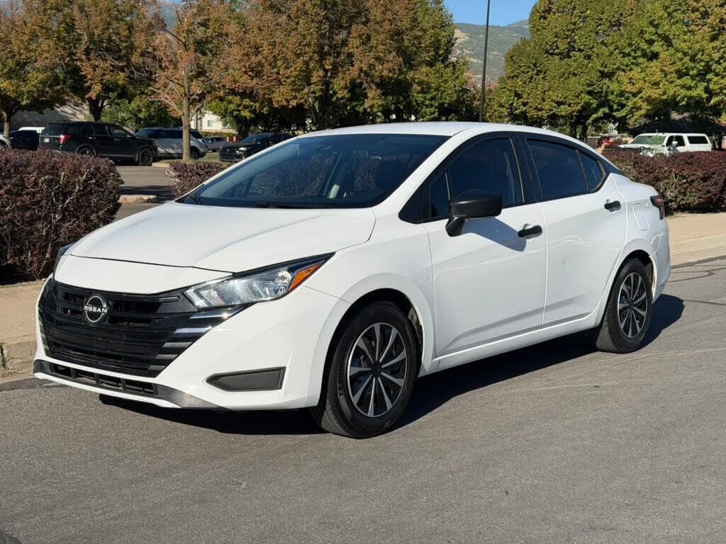 2024 NISSAN Versa