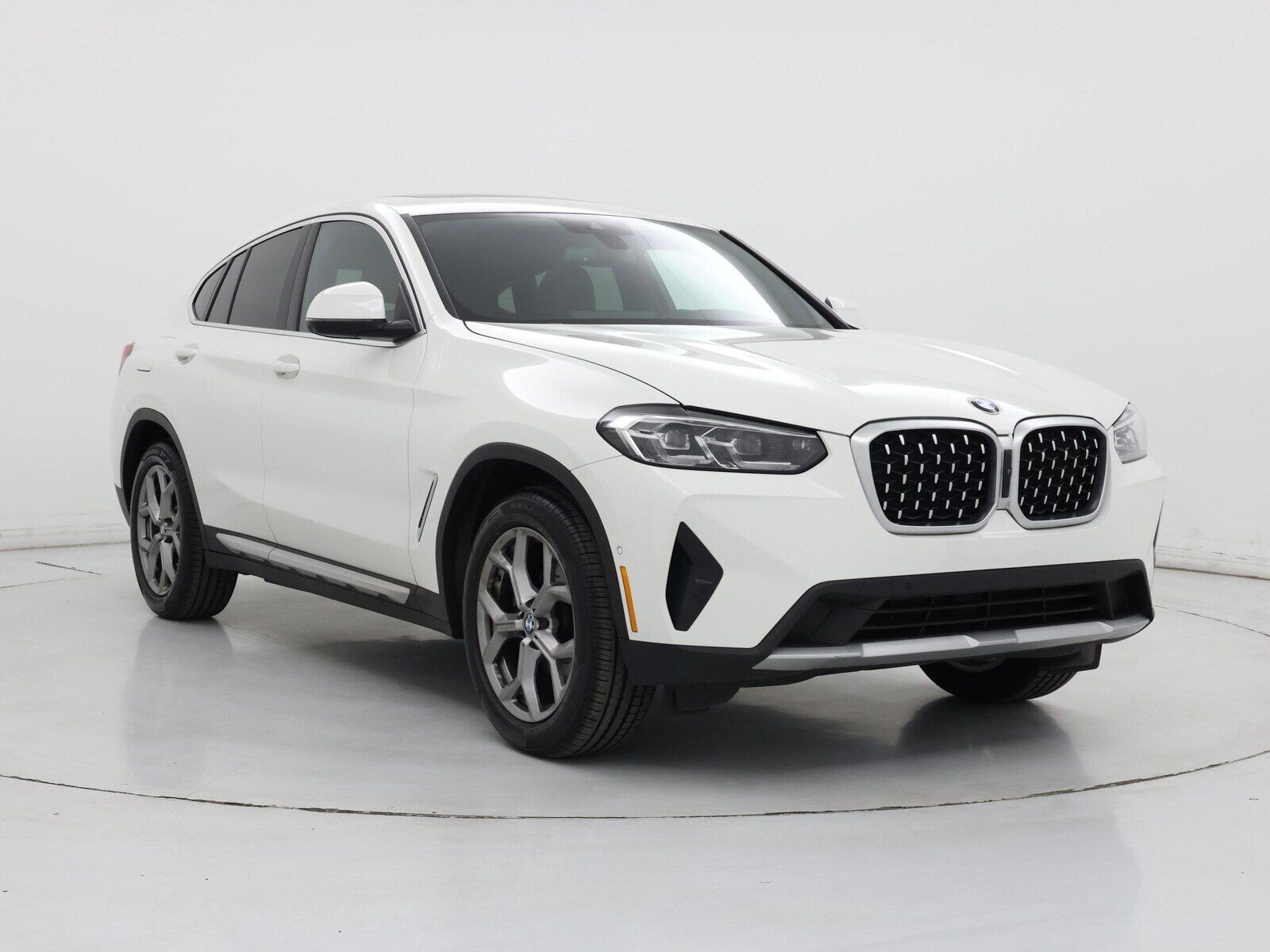 2025 BMW X4