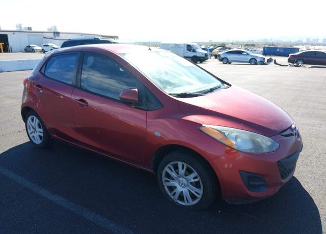 2014 MAZDA Mazda2