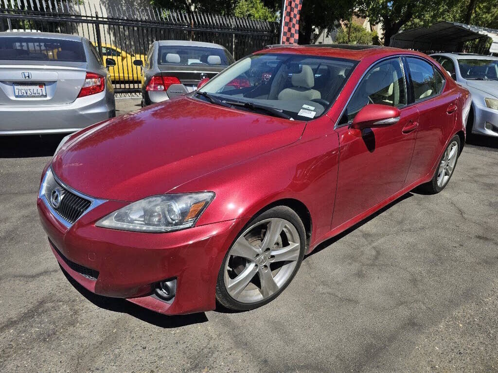 2013 LEXUS IS