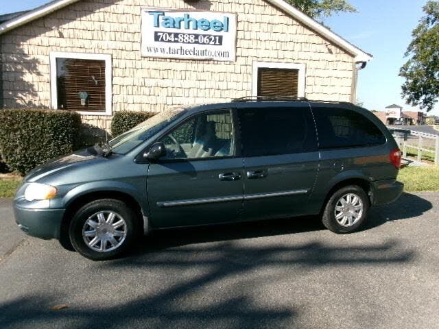 2007 CHRYSLER Town and Country