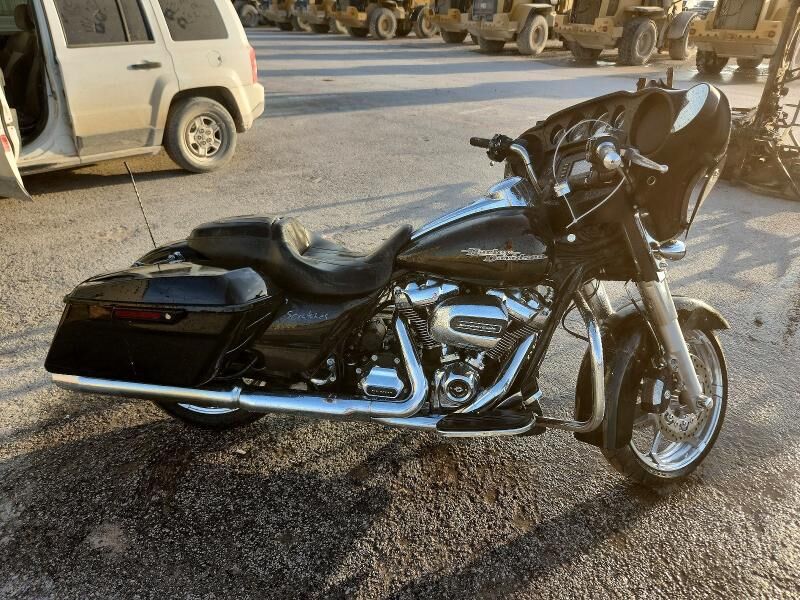 2017 HARLEY DAVIDSON FLHX / Street Glide