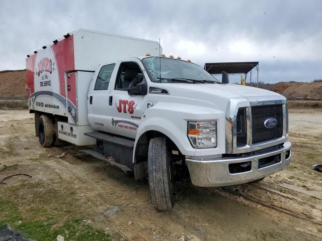 2023 FORD F-750