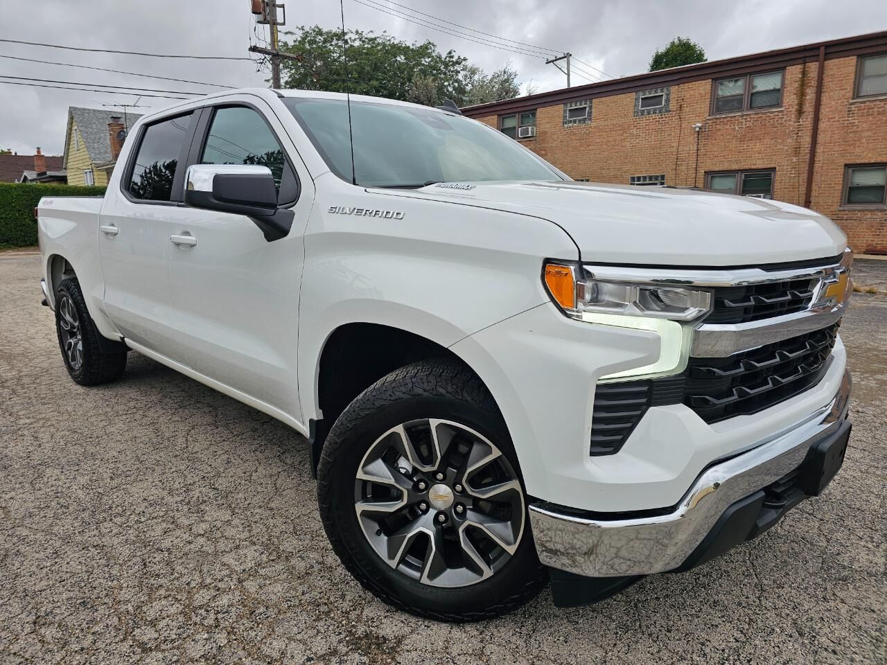 2024 CHEVROLET Silverado