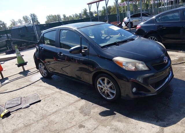 2014 TOYOTA Yaris