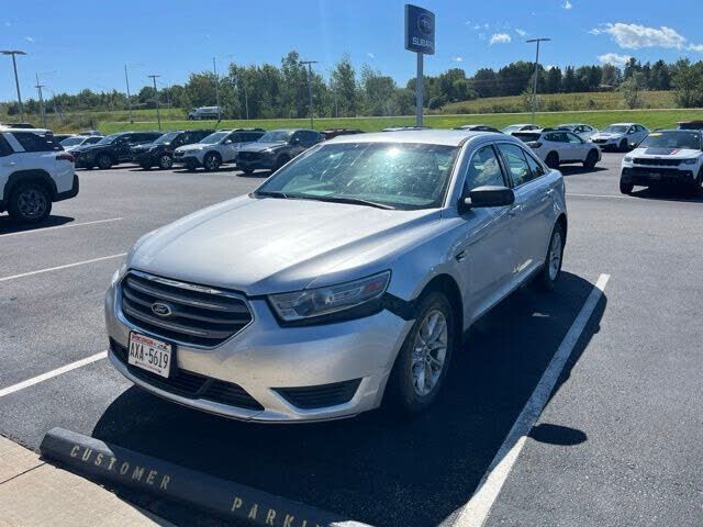 2013 FORD Taurus