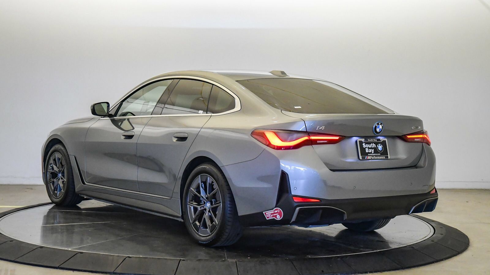 2024 BMW i4