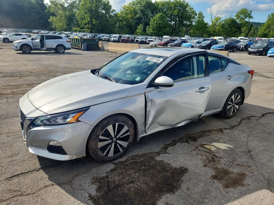 2022 NISSAN Altima