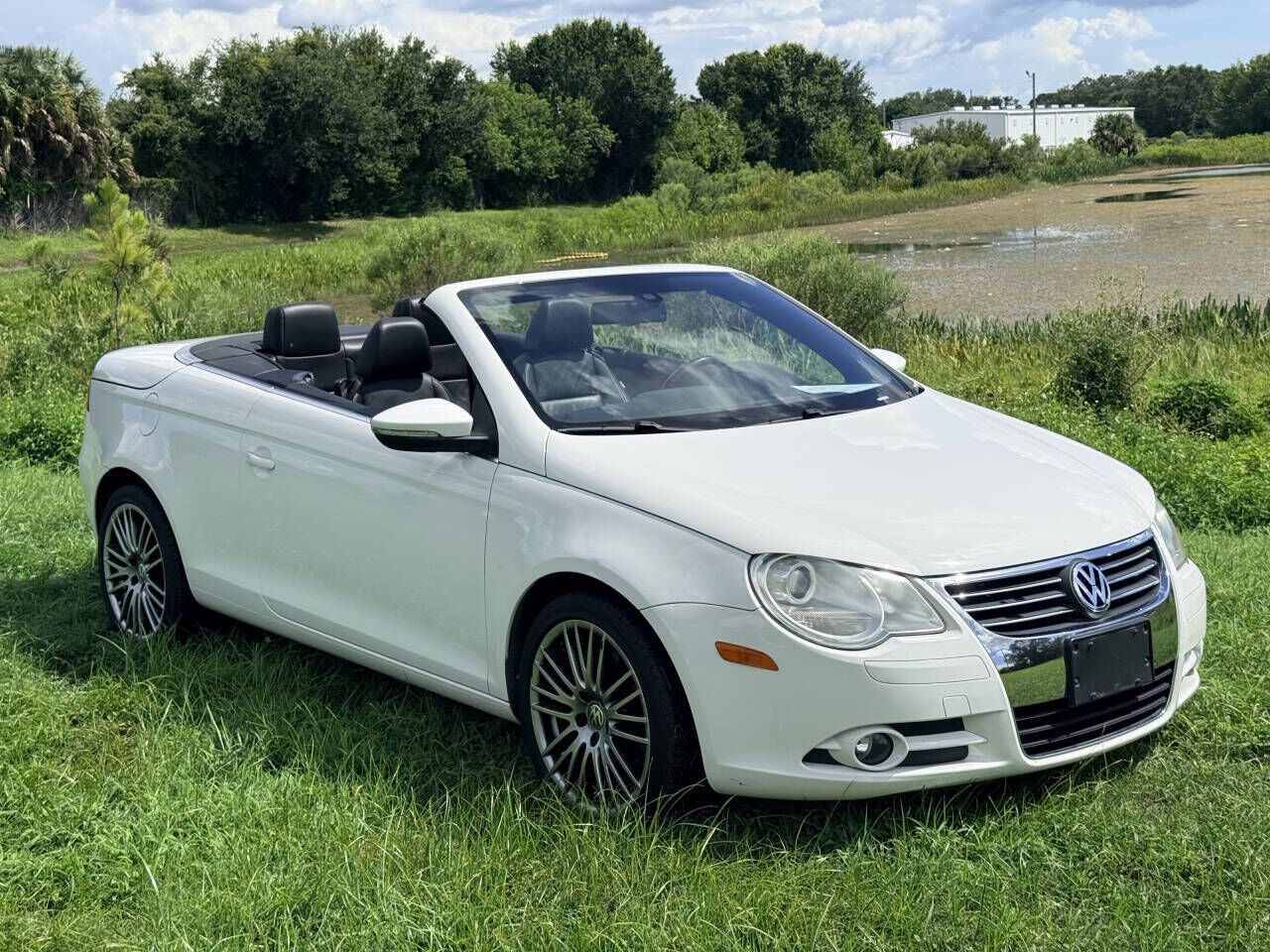2011 VOLKSWAGEN Eos