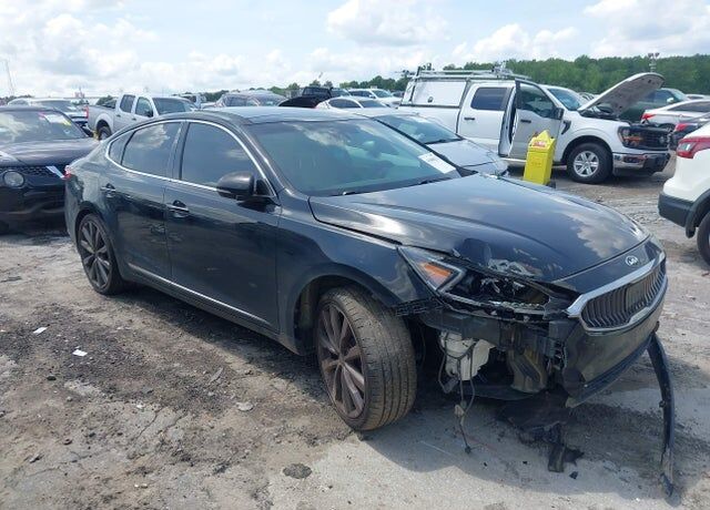 2018 KIA Cadenza