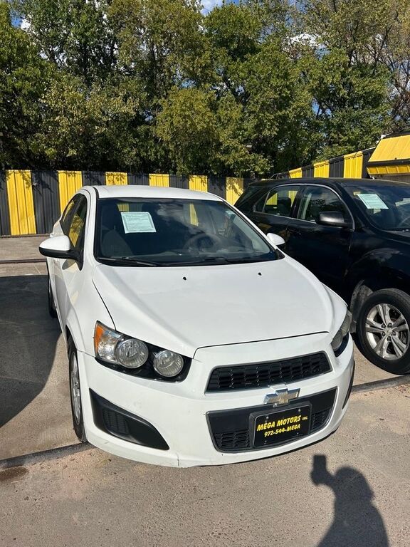 2016 CHEVROLET Sonic
