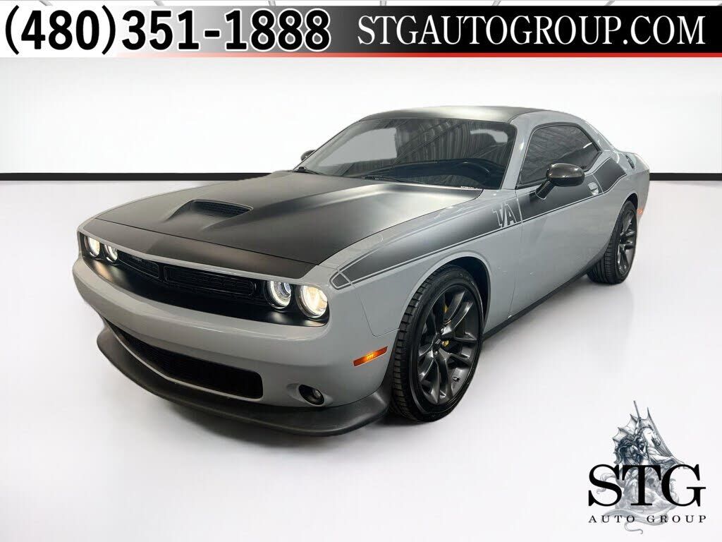 2020 DODGE Challenger