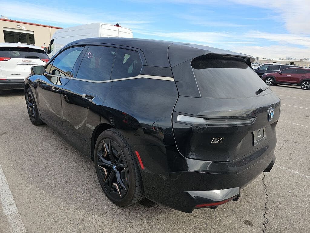 2023 BMW iX