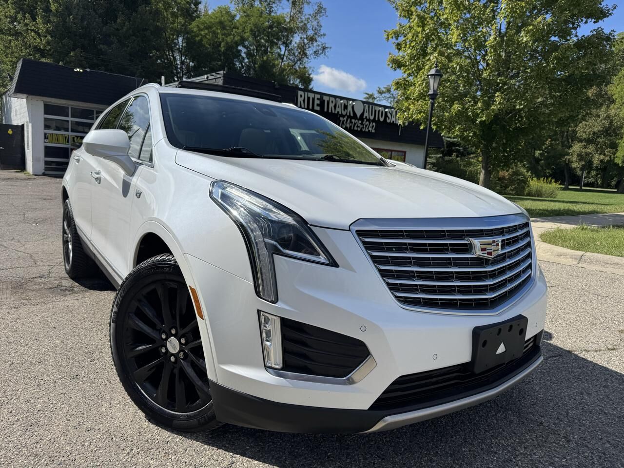 2017 CADILLAC XT5
