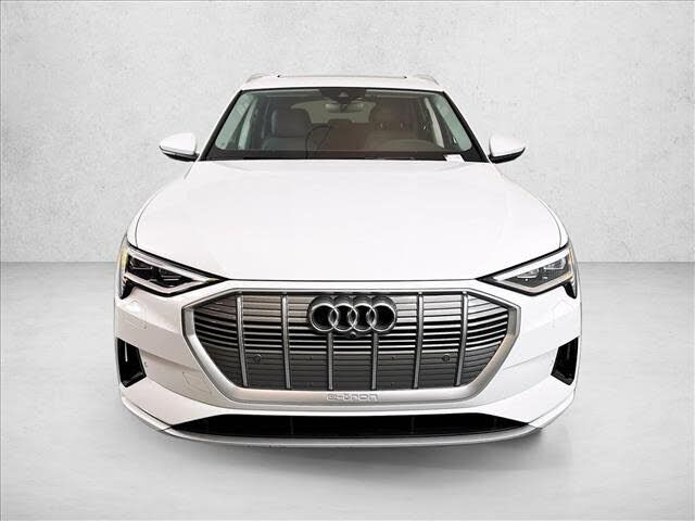 2022 Audi e-tron
