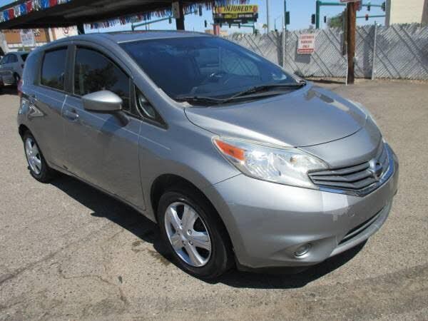 2015 NISSAN Versa