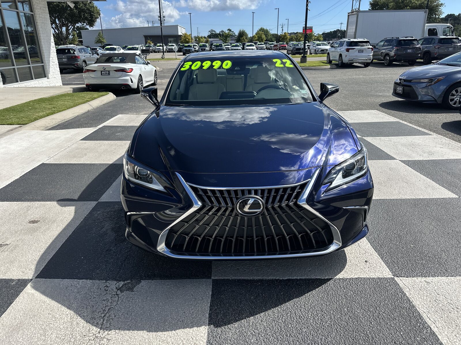 2022 Lexus ES