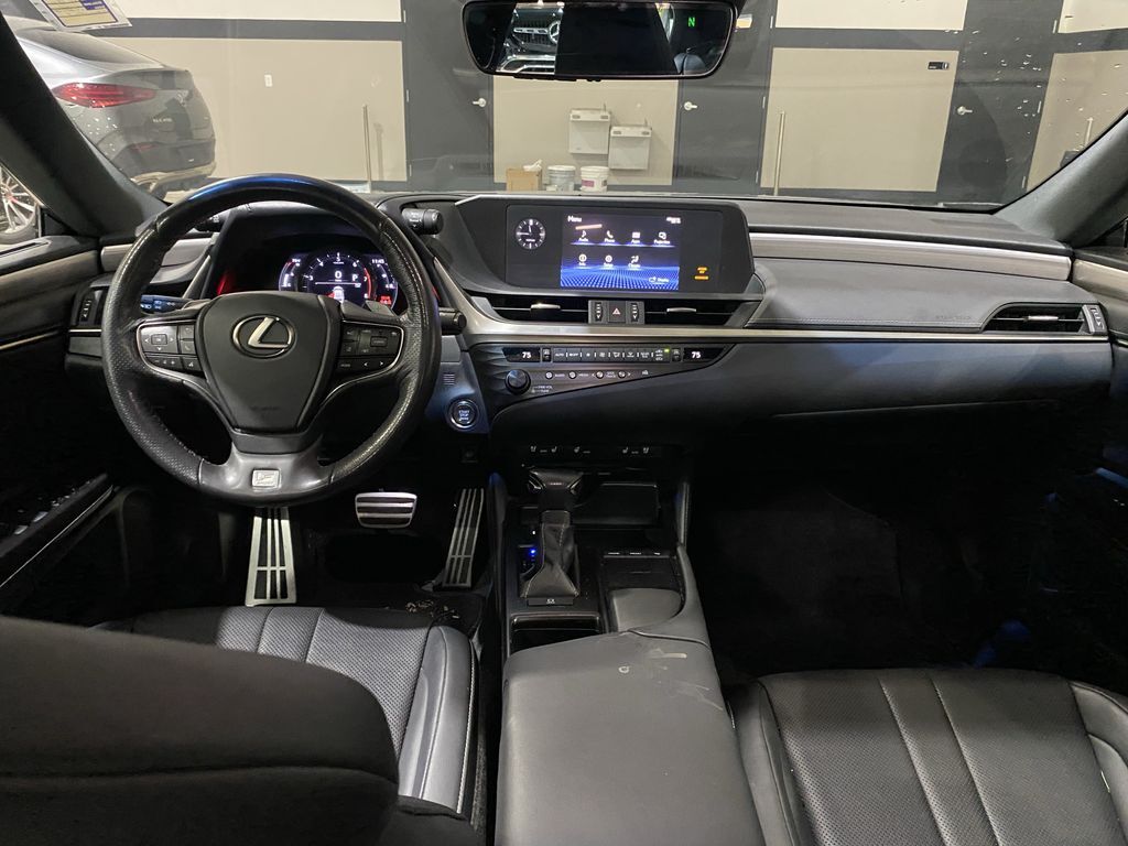 2019 Lexus ES