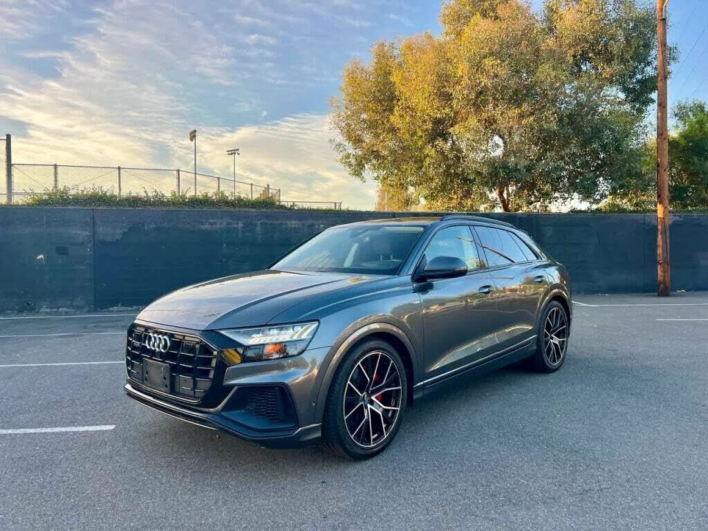 2019 AUDI Q8
