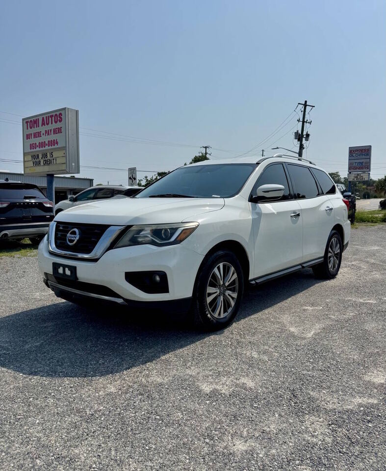 2017 NISSAN Pathfinder