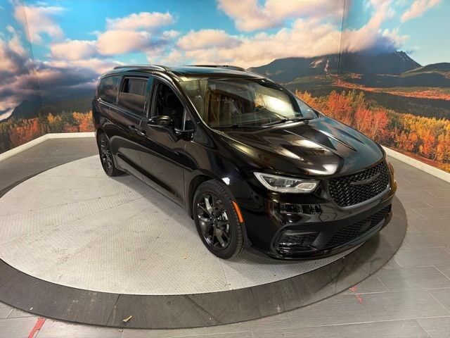2025 CHRYSLER Pacifica