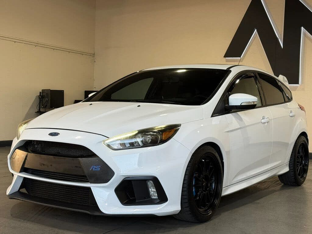 2017 FORD Focus