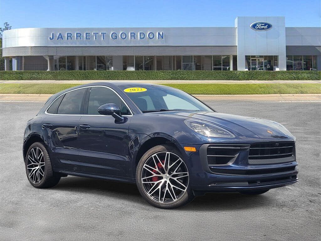 2022 PORSCHE Macan