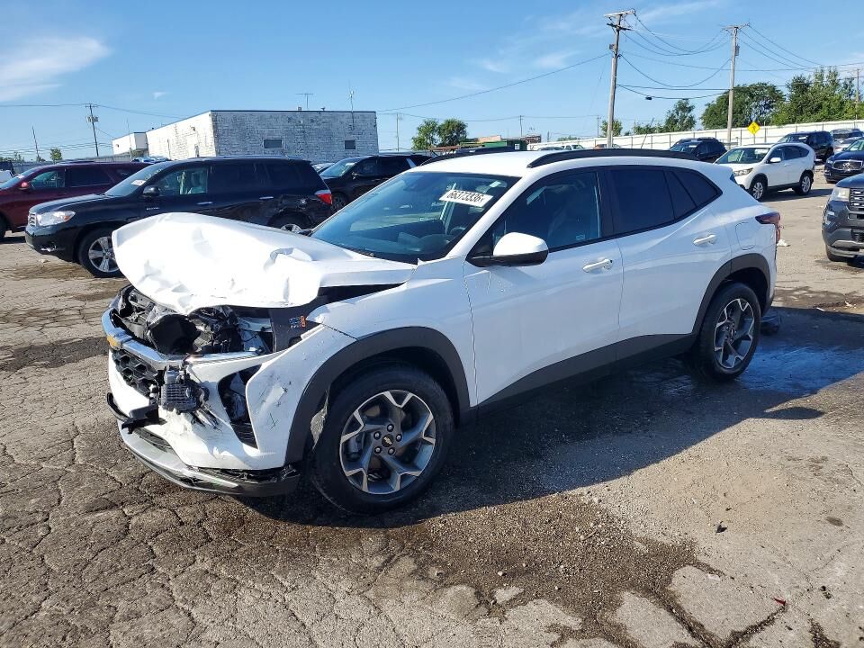 2025 CHEVROLET Trax
