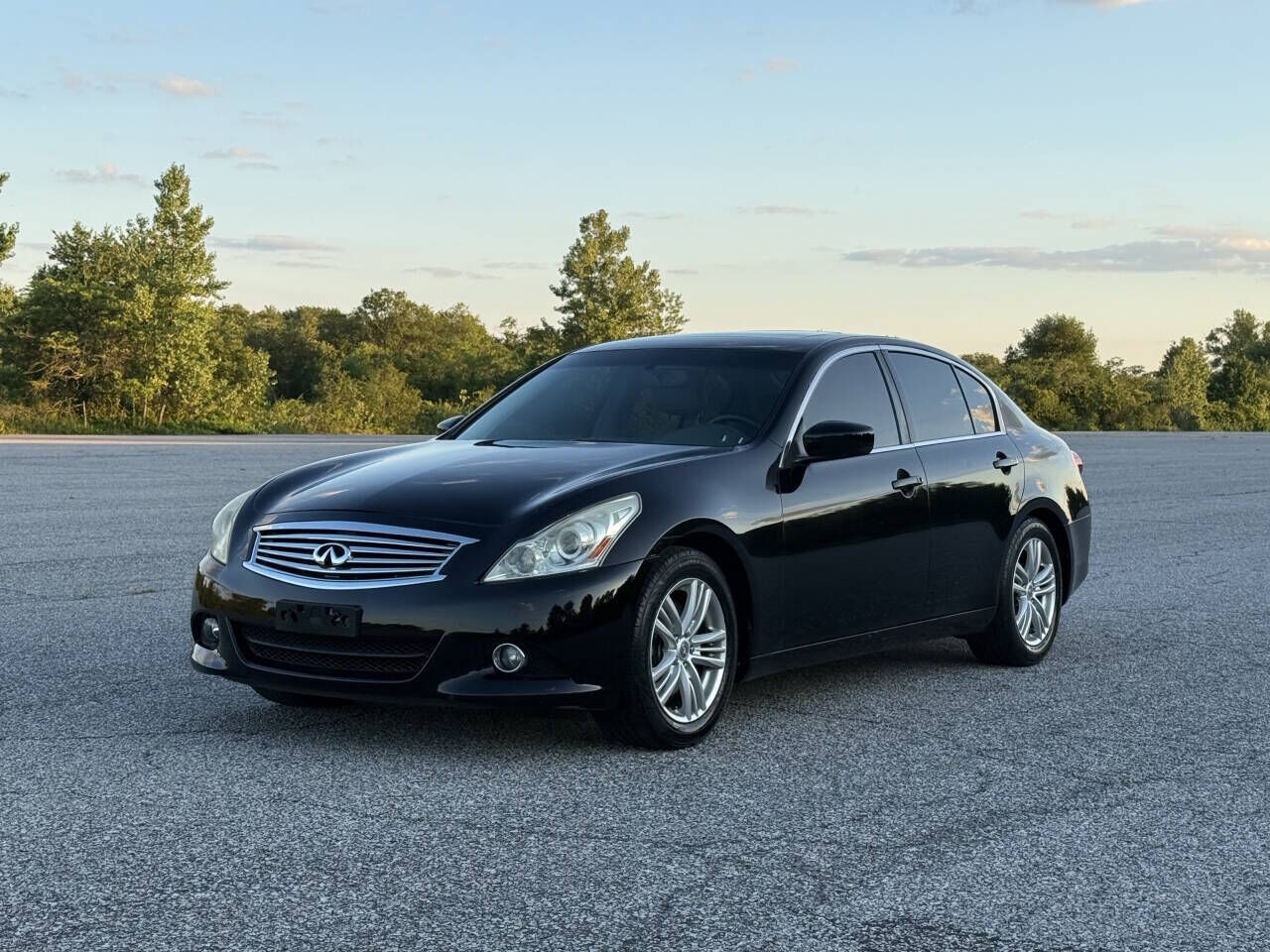 2012 INFINITI G37