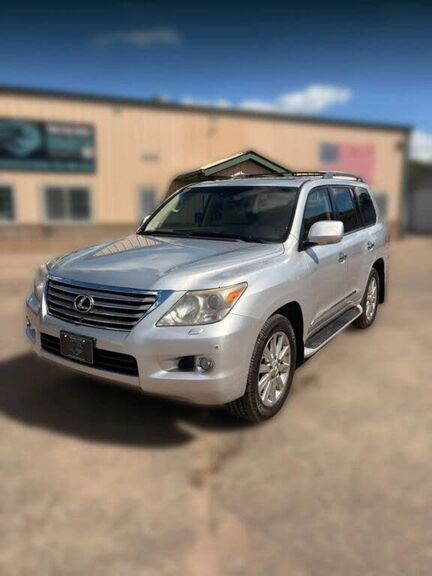 2011 LEXUS LX
