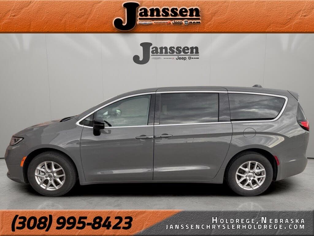 2025 CHRYSLER Pacifica