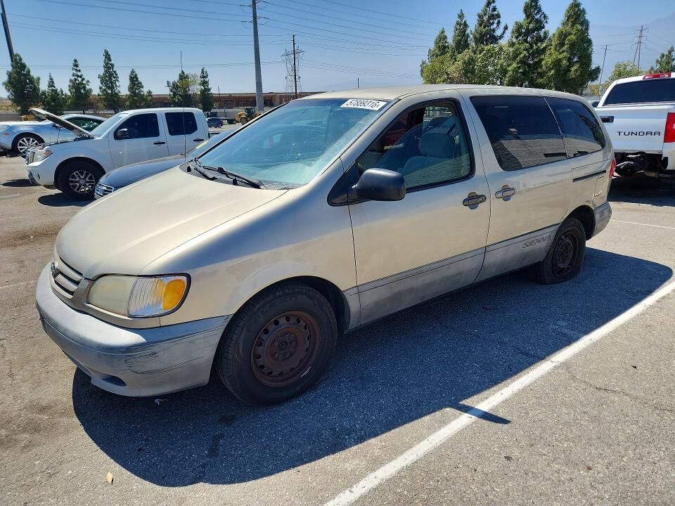 2001 TOYOTA Sienna