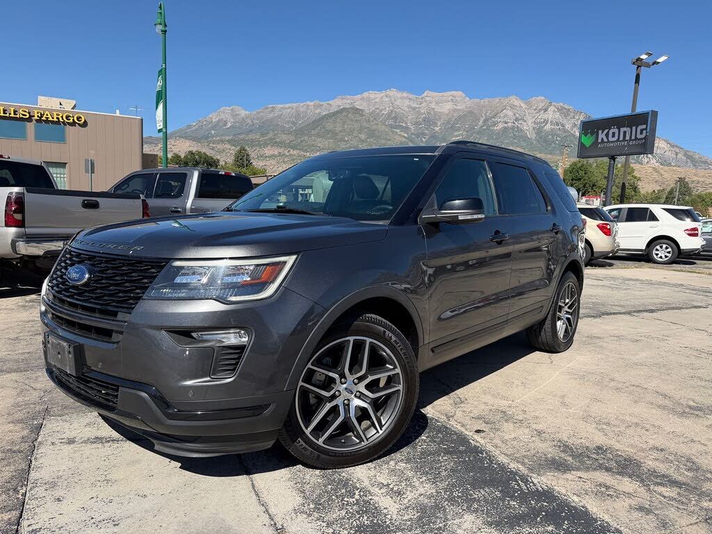 2018 FORD Explorer
