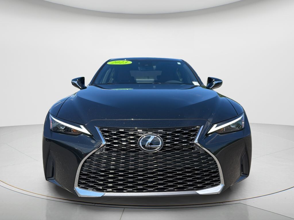 2023 Lexus IS