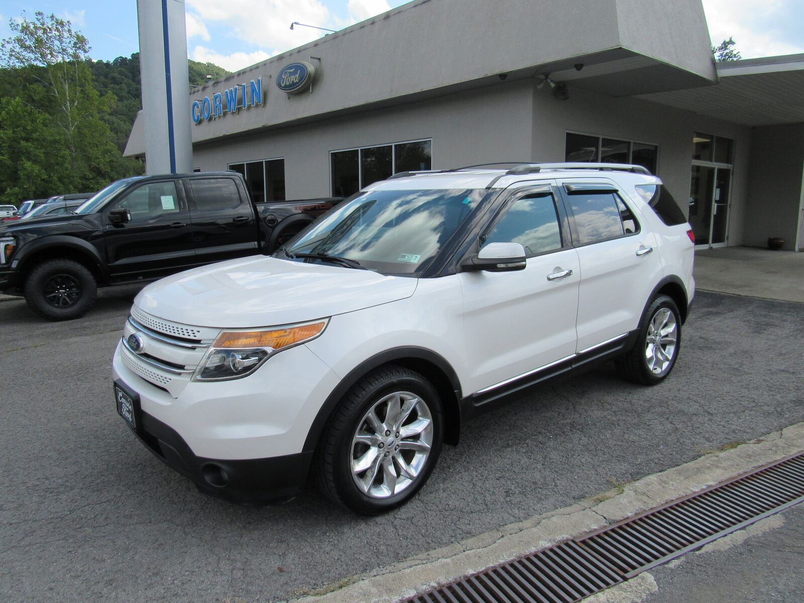 2015 FORD Explorer