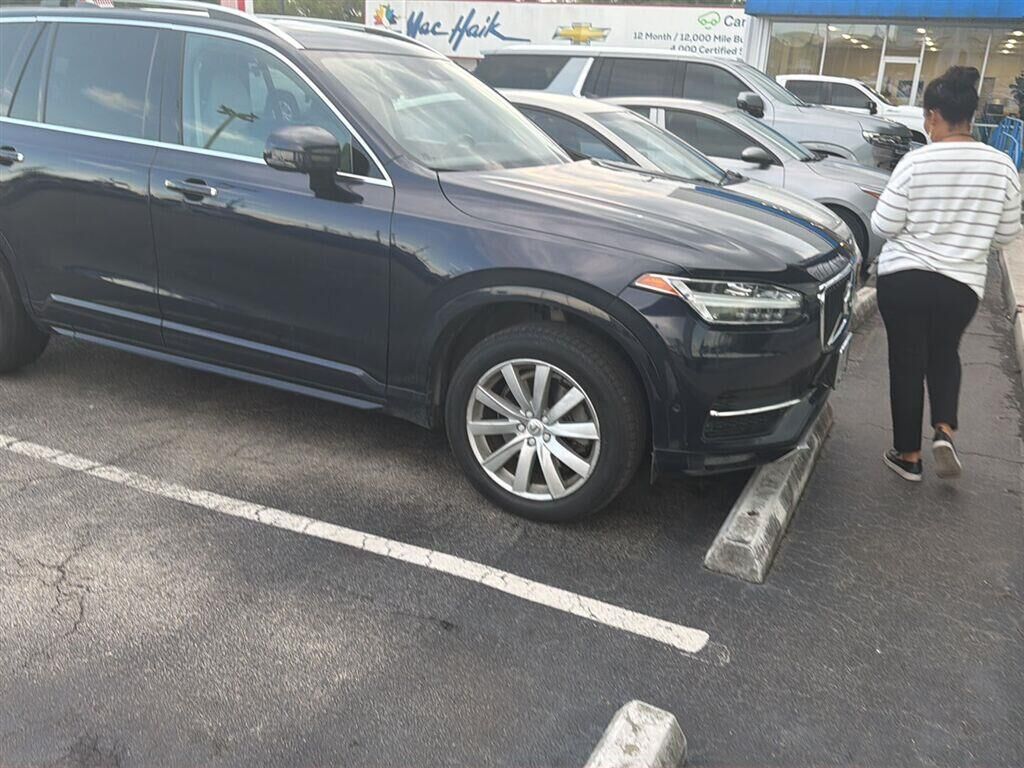 2017 VOLVO XC90