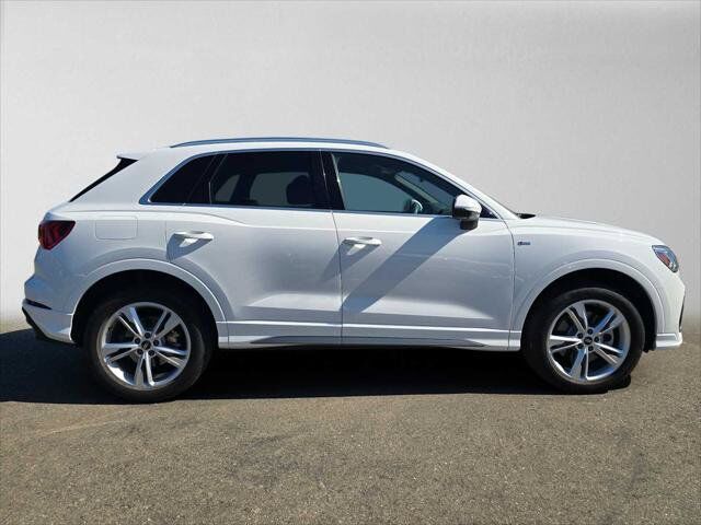 2023 Audi Q3