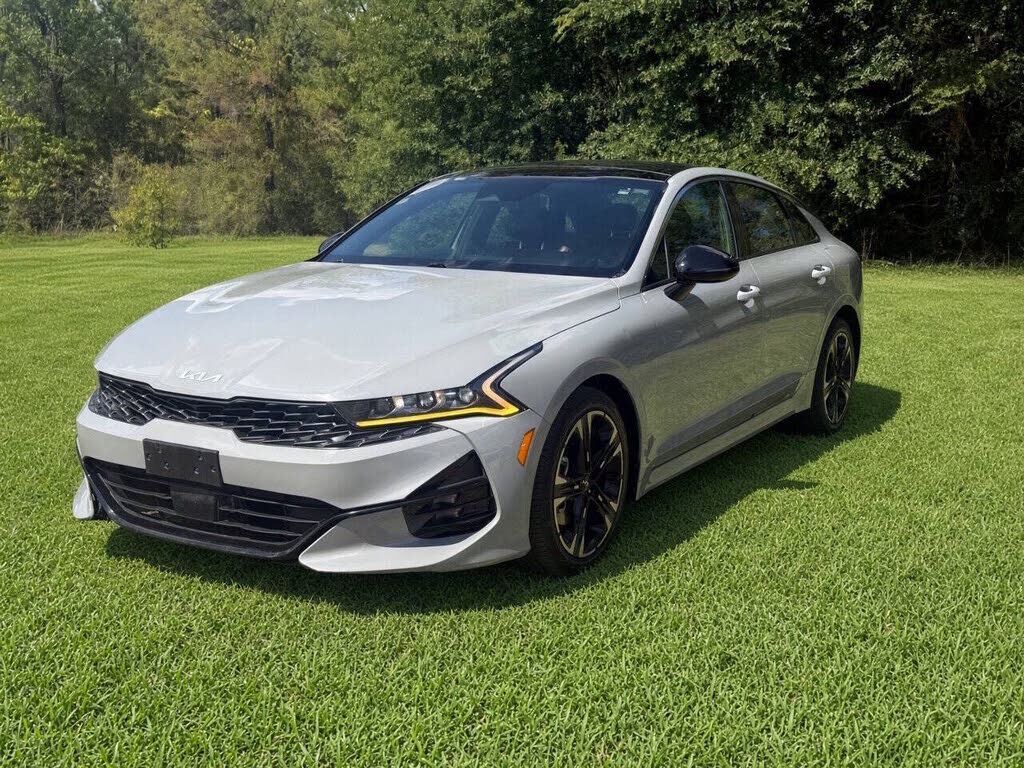 2022 KIA K5