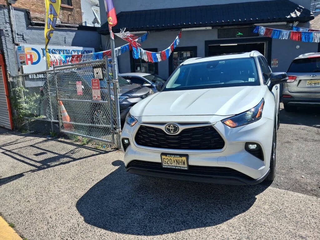 2022 TOYOTA Highlander