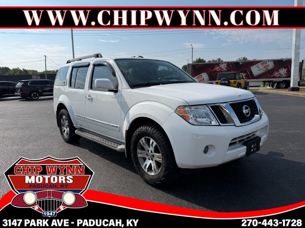 2011 NISSAN Pathfinder