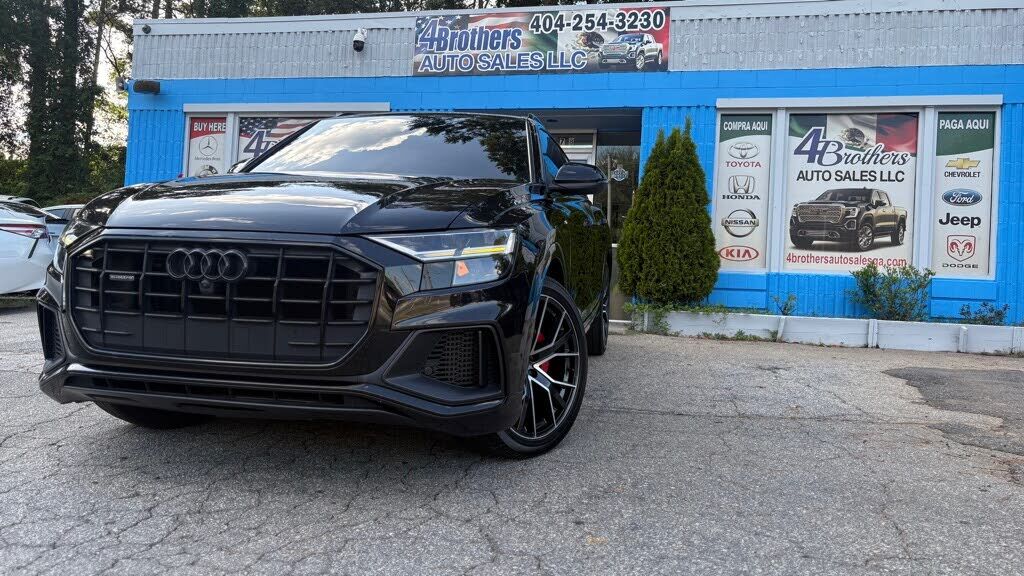 2021 AUDI Q8