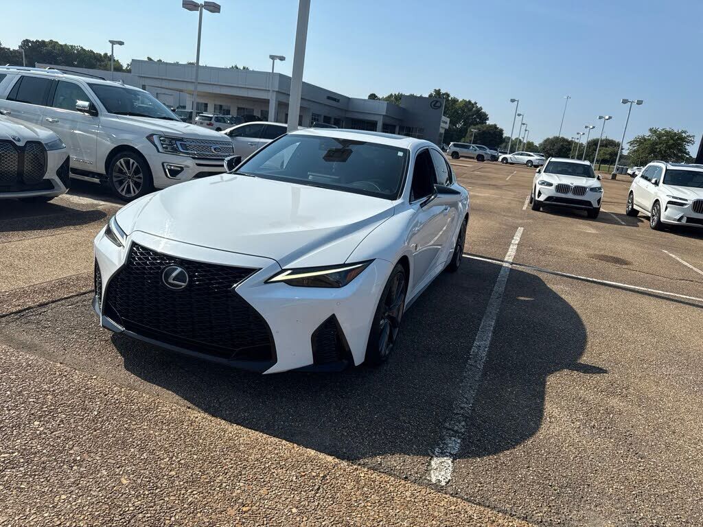 2024 LEXUS IS