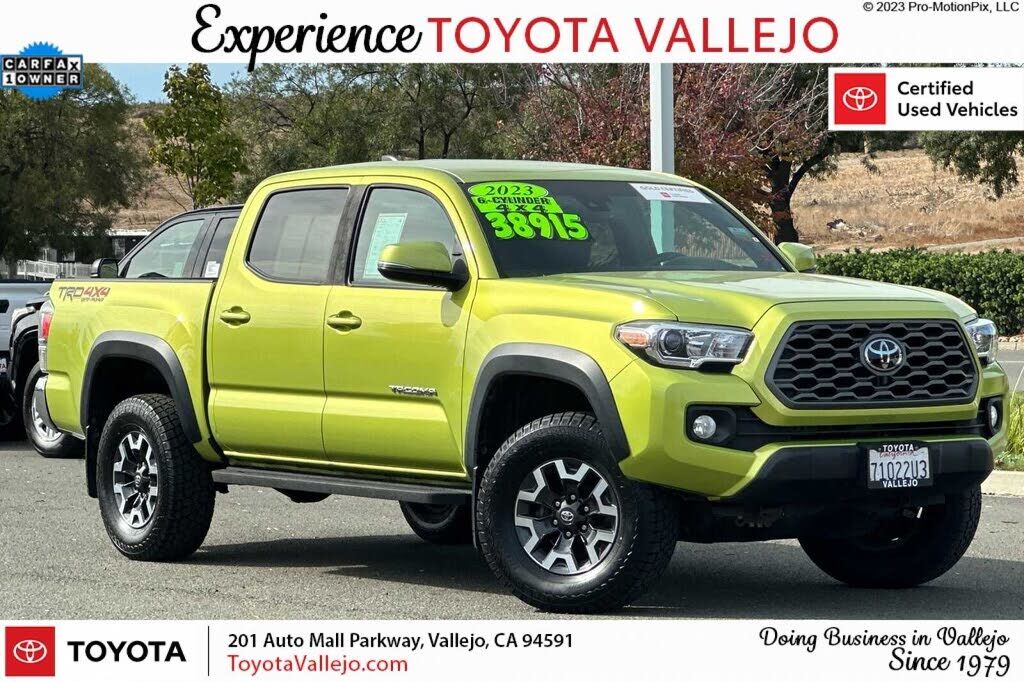 2023 TOYOTA Tacoma