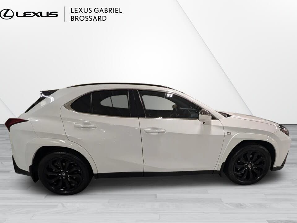 2025 Lexus UX