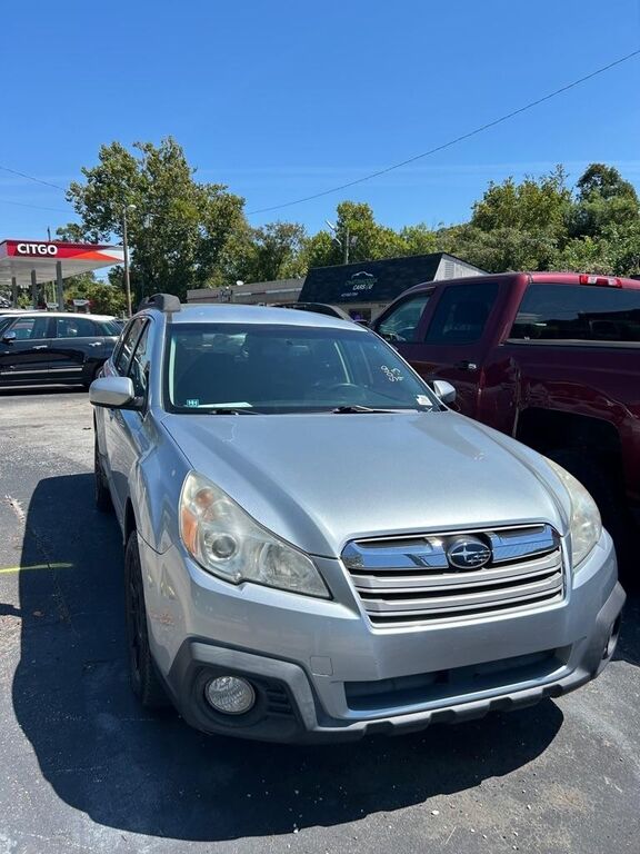 2013 SUBARU Outback