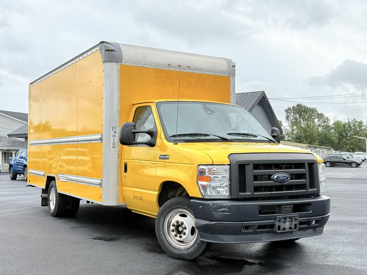 2022 FORD E-350