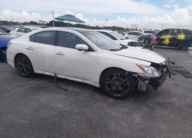 2014 NISSAN Maxima